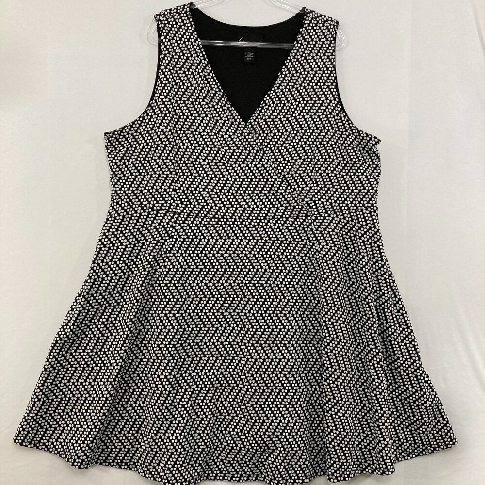 Lane Bryant size 28 Black White Polka Dot Sleeveless‎ Wrap Stretch Dress